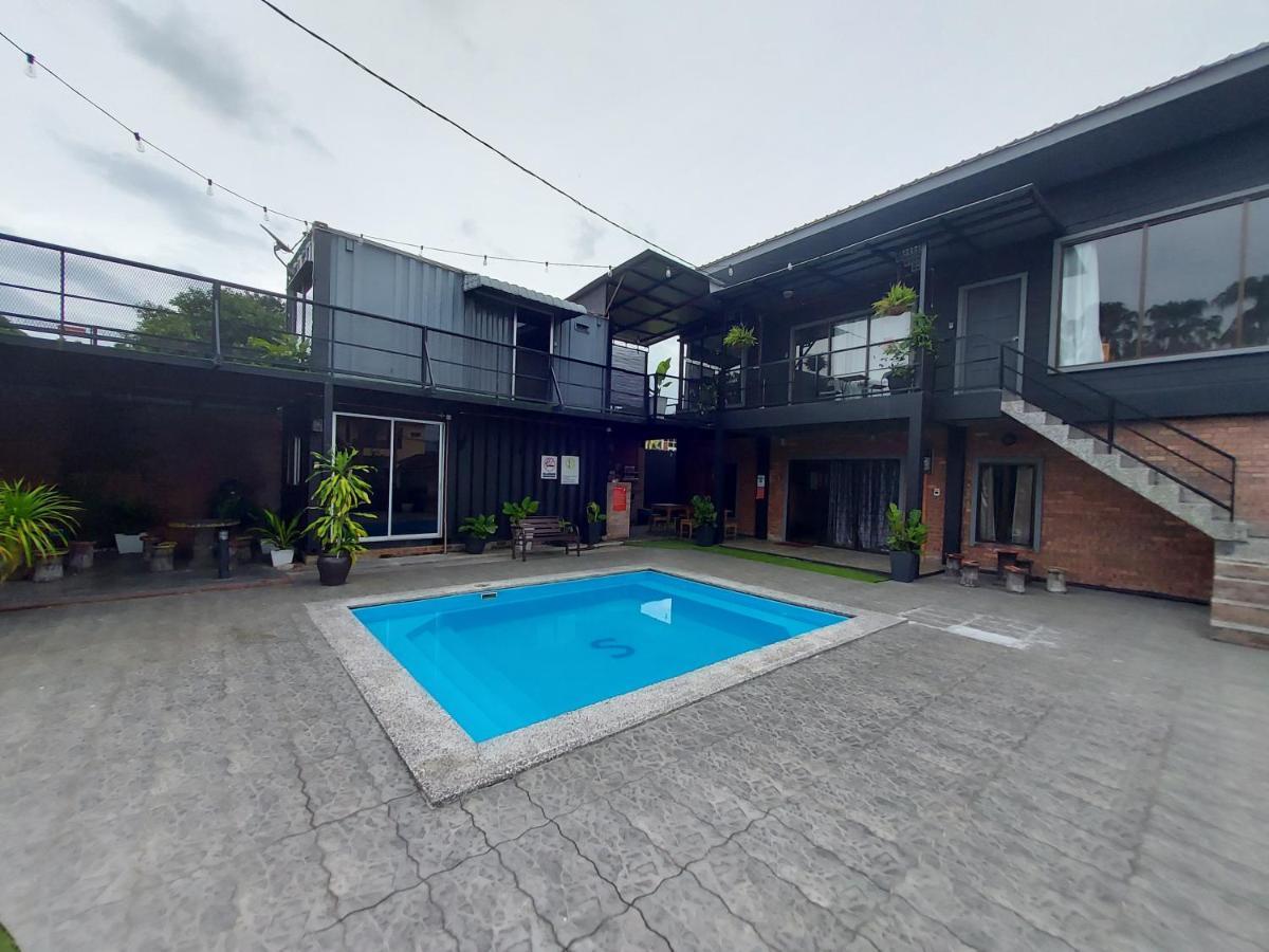 קואלה קנגסאר Safar House & Cabin מראה חיצוני תמונה